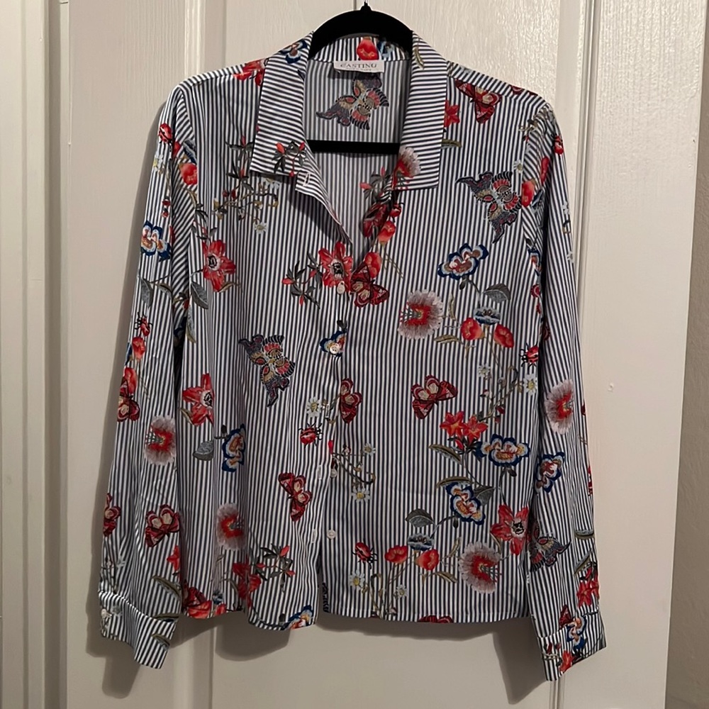 Casting striped blouse